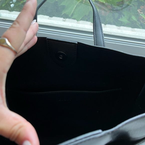 DKNY bag - Picture 4 of 6